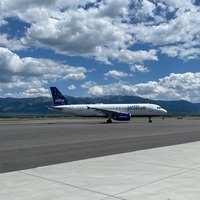 JetBlue airplane 